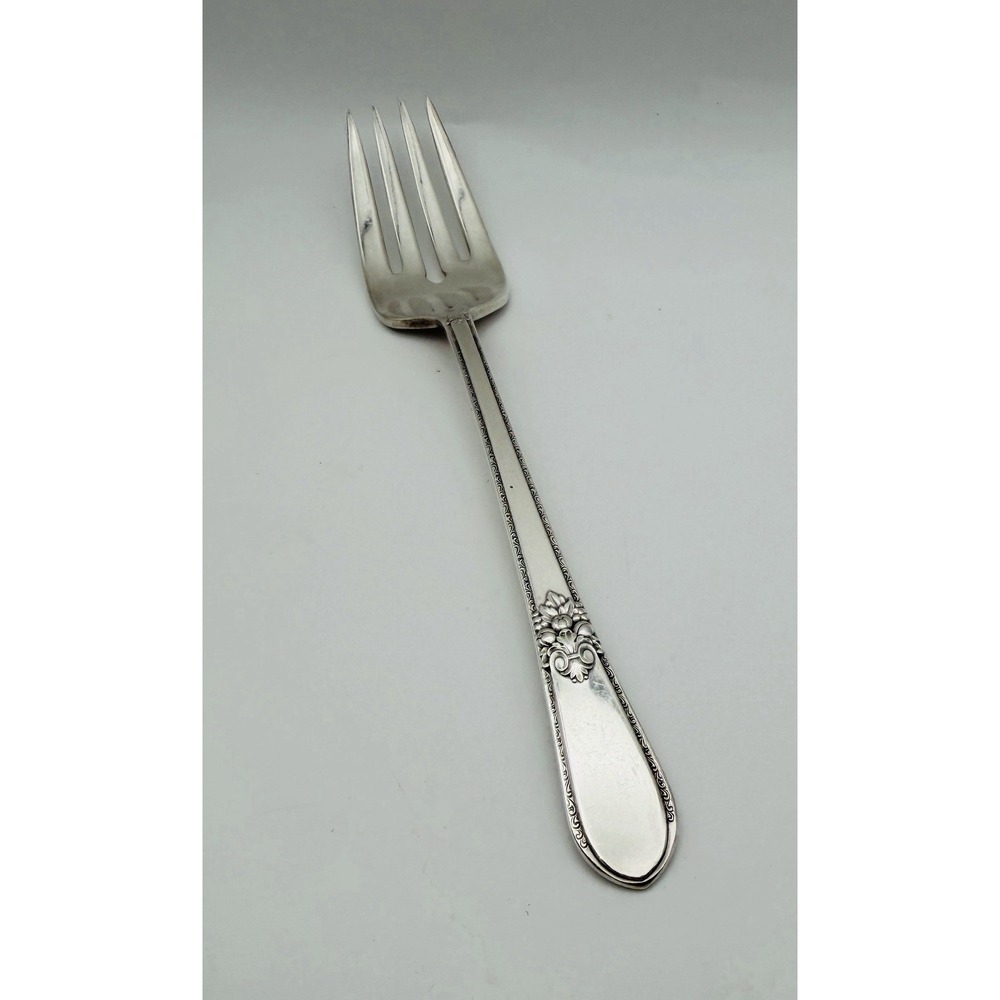 1847 Rogers Bros ADORATION Salad Fork 6.8" Silverplate Vintage No Plate Wear
